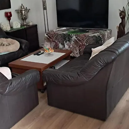 Δωμάτια σε οικογενειακή κατοικία Ognik